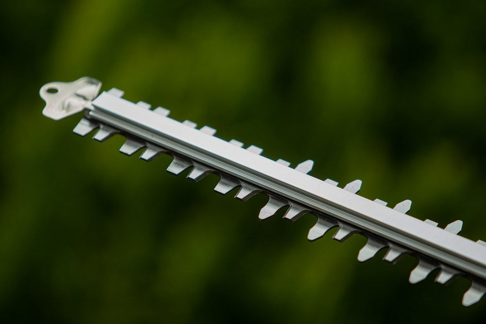 HEDGE TRIMMER 136V 55CM - BODY (YT-828353)