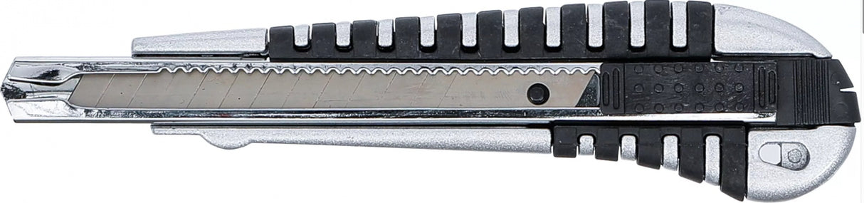 RETRACTABLE KNIFE | BLADE WIDTH 9 MM (7966)