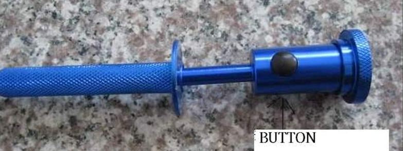 FLEXIBLE MAGNET 610 MM WITH LED DIODE AND RETRACTABLE GRABBER (SK25293)