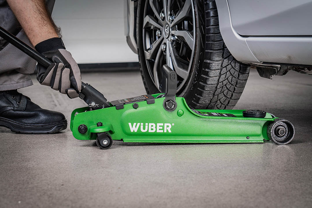 LOW-PROFILE HYDRAULIC TROLLEY JACK WÜBER W22002 | 80-375 MM | 2.5 T | CASE (W22002)