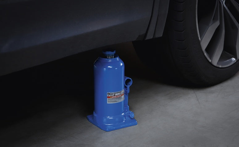 HYDRAULIC BOTTLE JACK | WITH DOUBLE PISTON | 5 T (70042)