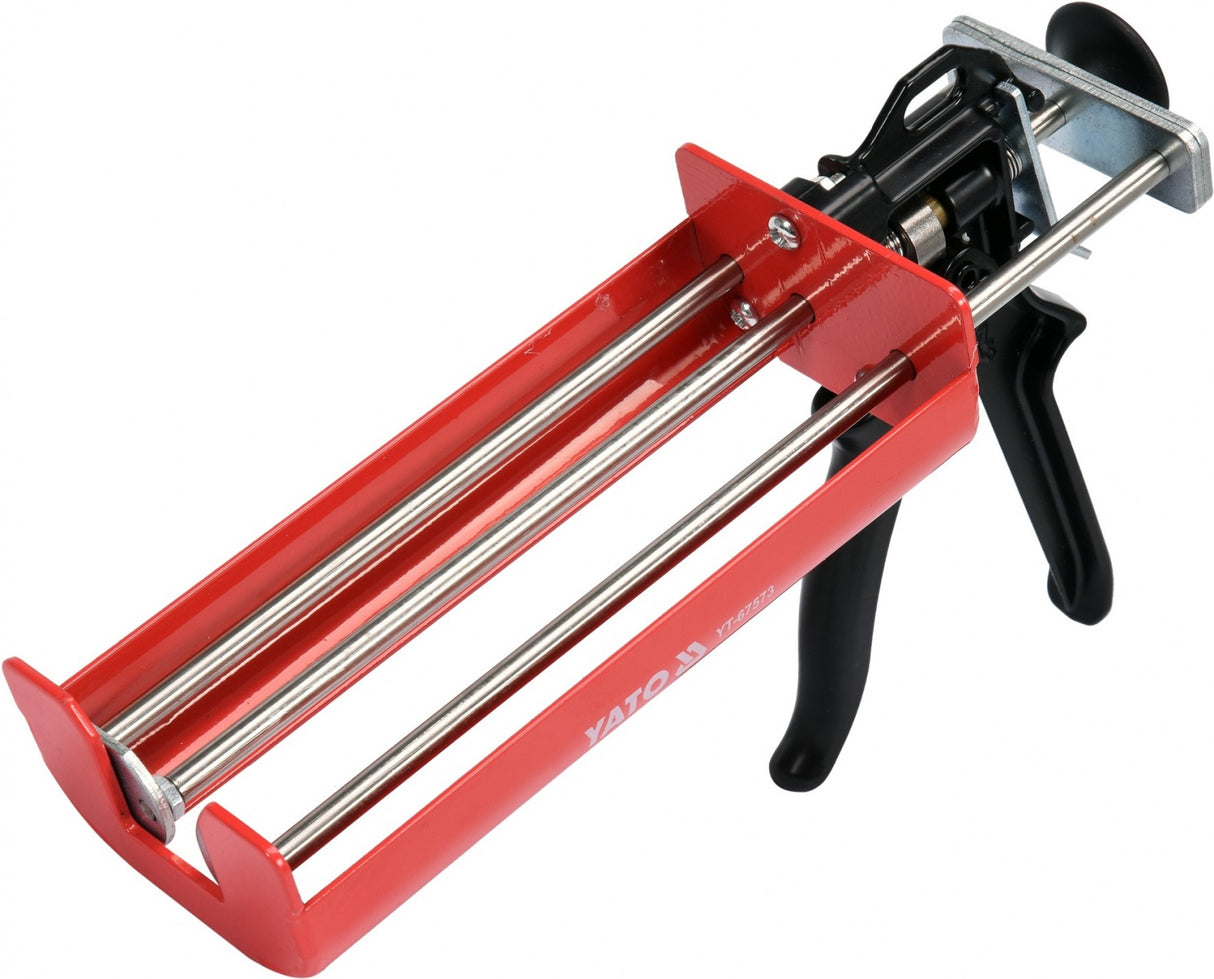 DUAL-CARTRIDGE CAULKING GUN (YT-67573)