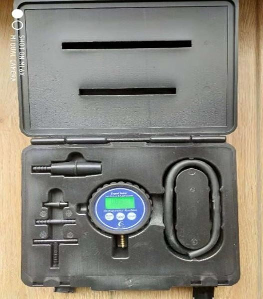 VACUUM AND FUEL PRESSURE GAUGE | DIGITAL (D002)