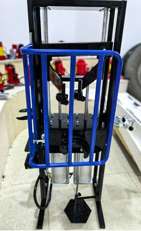 PNEUMATIC STRUT SPRING COMPRESSOR STATION | DOUBLE CYLINDER | WITH SAFETY LOCK | 2000 KG (SP2T)