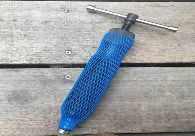 HYDRAULIC SCREW FOR BEARING PULLERS | 10 T (HR10)