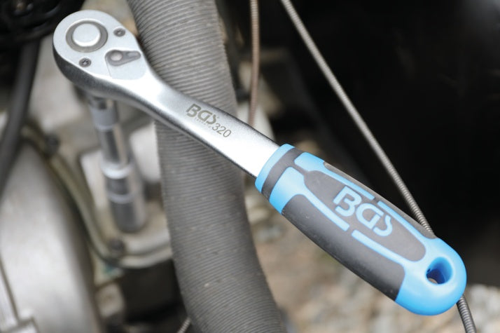 REVERSIBLE RATCHET | FINE TOOTH | 12.5 MM (1/2") (320)