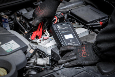 JUMP STARTER | BATTERYLESS | WITH ULTRA-CAPACITOR TECHNOLOGIE | 12 V / 300 A / 600 A (74240)