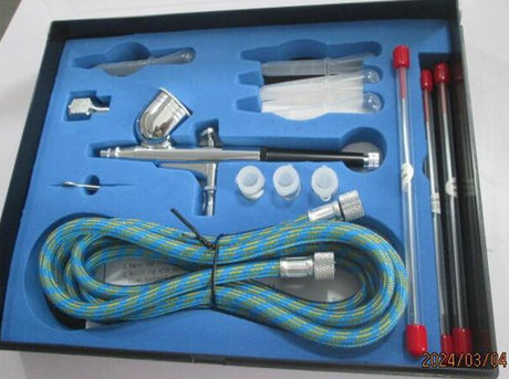 AIRBRUSH WITH 4 NOZZLES AND HOSE (BD15S)