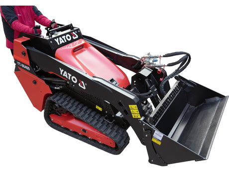 TRACKED MINI SKID STEER LOADER DIESEL YATO 24.7 HP / 650 KG (YT-86400)