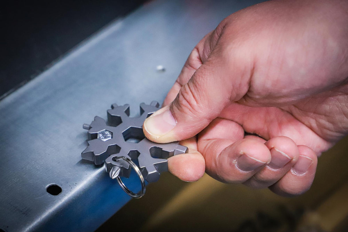 MULTI-FUNCTION TOOL | SNOWFLAKE | 18-IN-1 | STAINLESS STEEL (85880)