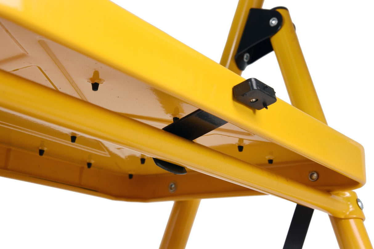 STEEL 2-STEP LADDER (17730)
