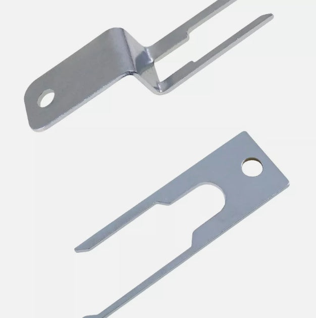 UNIVERSAL SEAT BELT BUCKLE | TESLA MODEL 3/Y (TR3C)