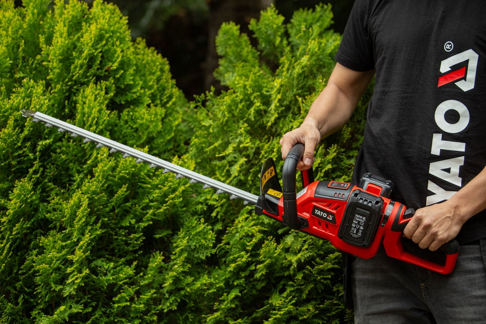 HEDGE TRIMMER 136V 55CM - BODY (YT-828353)