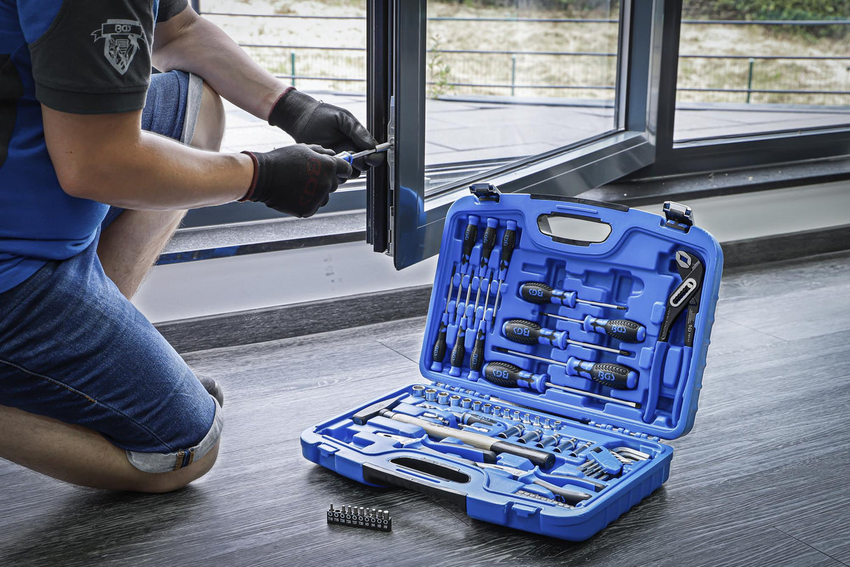 SOCKET SET / TOOL ASSORTMENT | 67 PCS. (2217)
