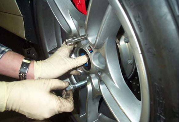 WHEEL ASSEMBLY AID SET | 12 PCS. (HF0302A)