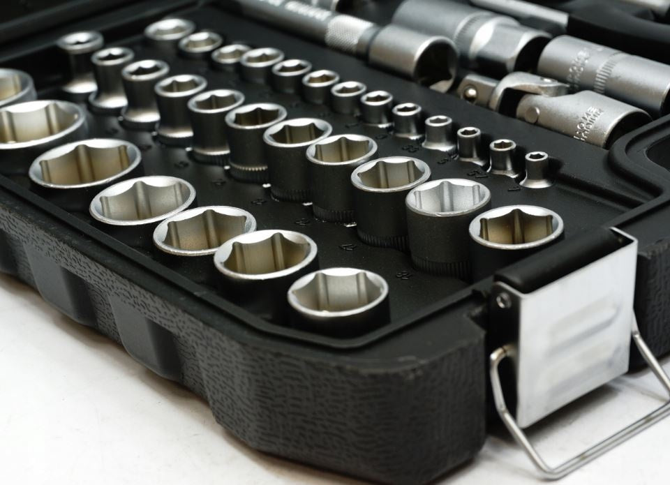 TOOL SET | 6.3 MM (1/4") + 12.5 MM (1/2") | 108 PCS. (BK-108-01)