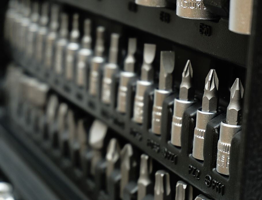TOOL SET | 6.3 MM (1/4") + 12.5 MM (1/2") | 108 PCS. (BK-108-01)
