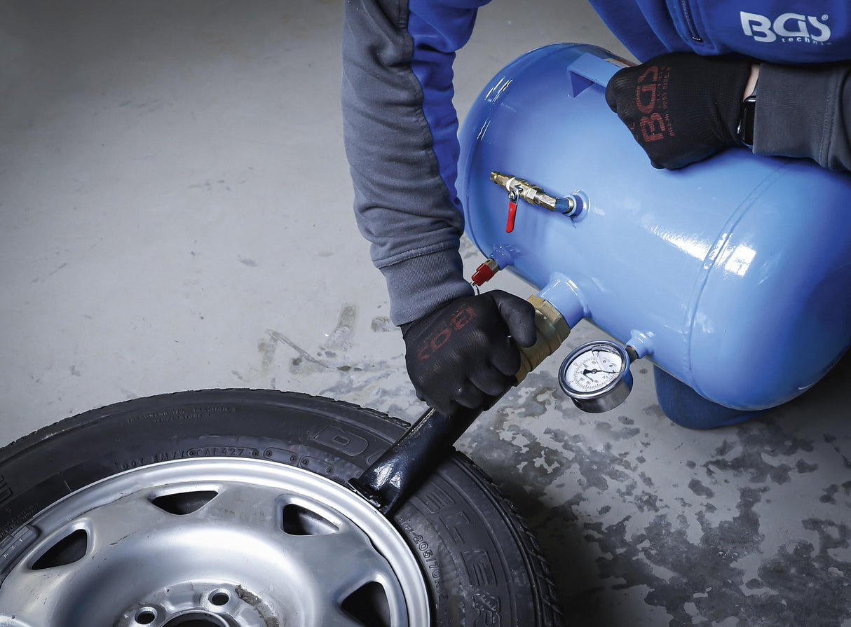 CAR TYRE BOOSTER (8365)