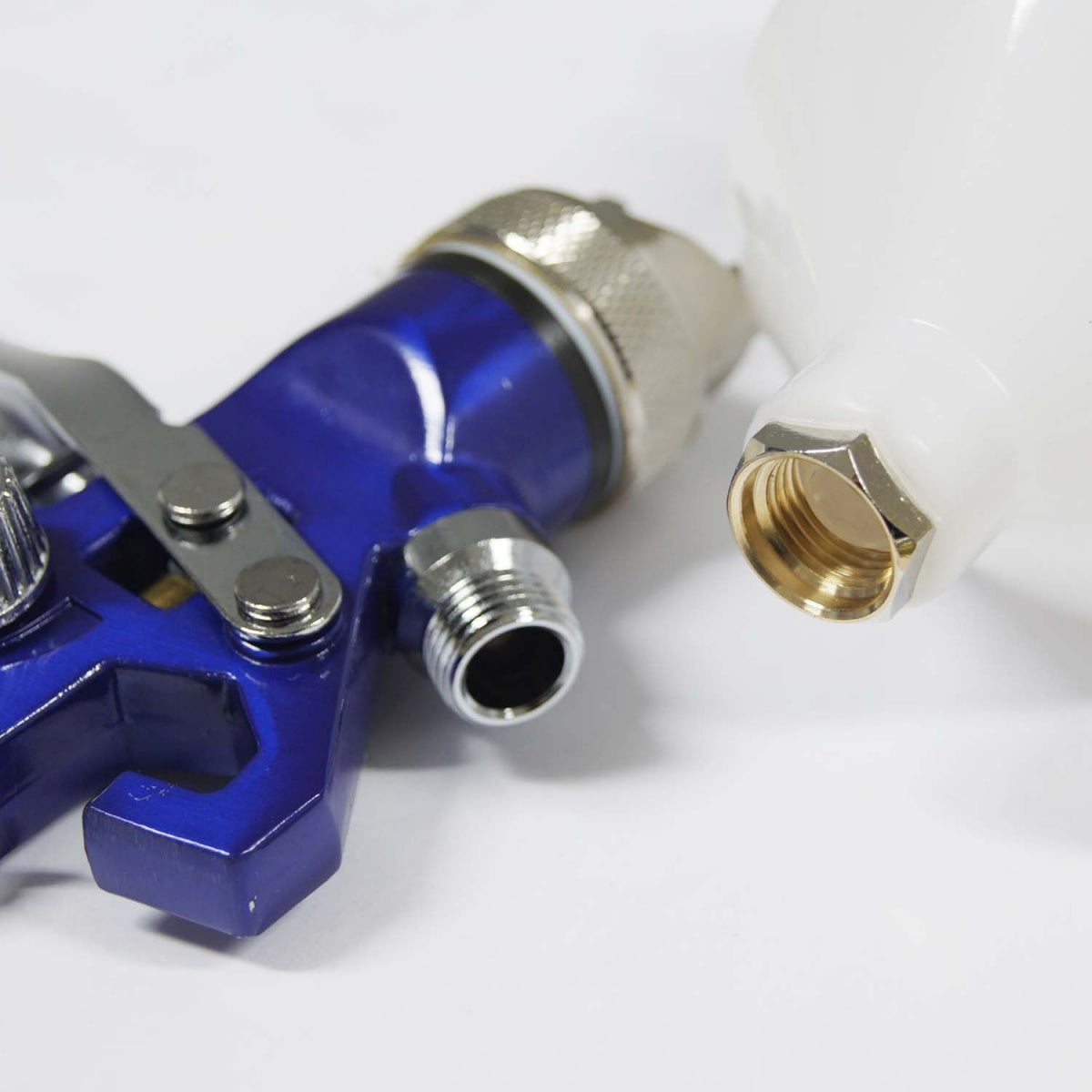 SPRAY GUN | HVLP | 600 CM³ | Ø 1.4 MM (H827P)