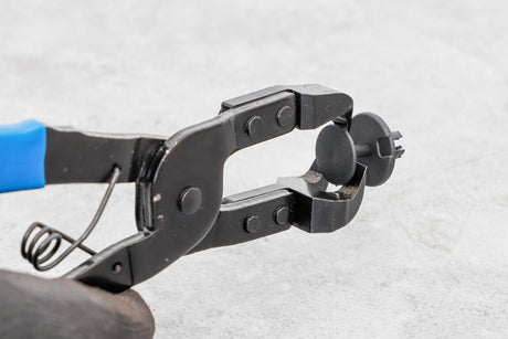 PANEL CLIP PLIERS | 185 MM (74270)