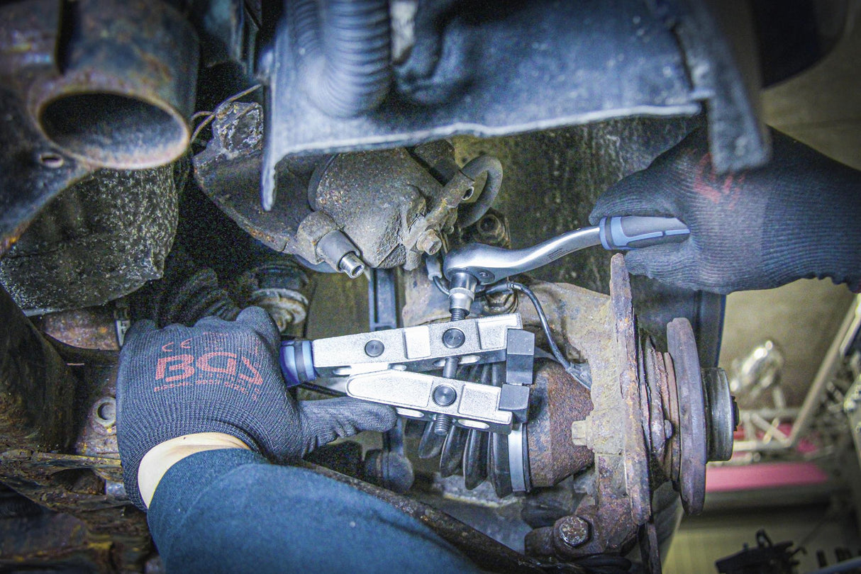 PLIERS FOR AXLE BOOT CLAMPS | FOR USE WITH TORQUE WRENCH | 90° ANGLED (163-2)
