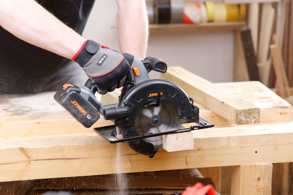 CIRCULAR SAW 20V 165MM - 2AH (78133)