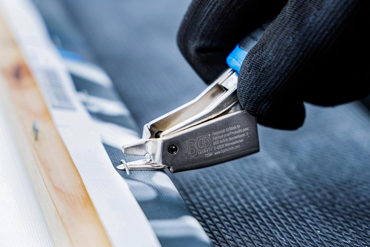 STAPLE REMOVER WITH PLIERS FUNCTION | 160 MM (72094)
