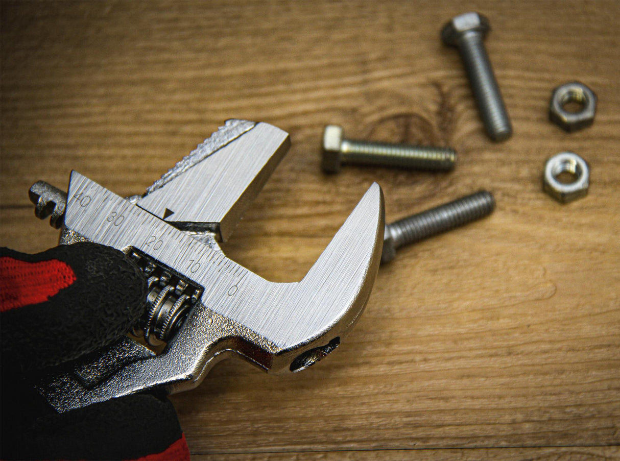 ADJUSTABLE WRENCH WITH SOFT RUBBER HANDLE | MAX. 38 MM (6839)