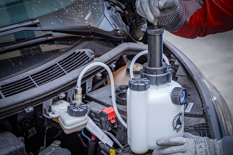 BRAKE AND CLUTCH BLEEDER SYSTEM SET | 2.5 L (71049)